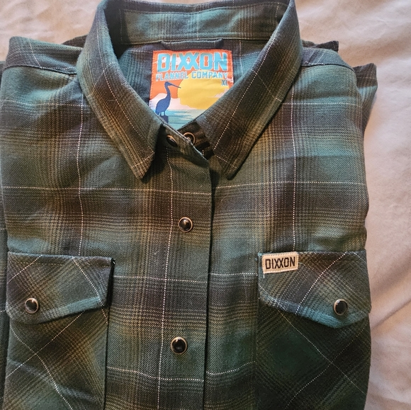 Women's XL Dixxon Flanney "Torrey" - Picture 2 of 3